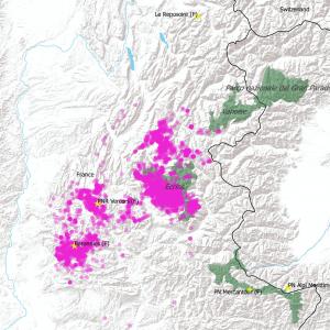 GPS Positionen von Mison (pink), gelbe Sterne sind Auswilderungsort und grün sind Nationalparks